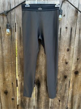 Alo High-Rise Grey Leggings size 8